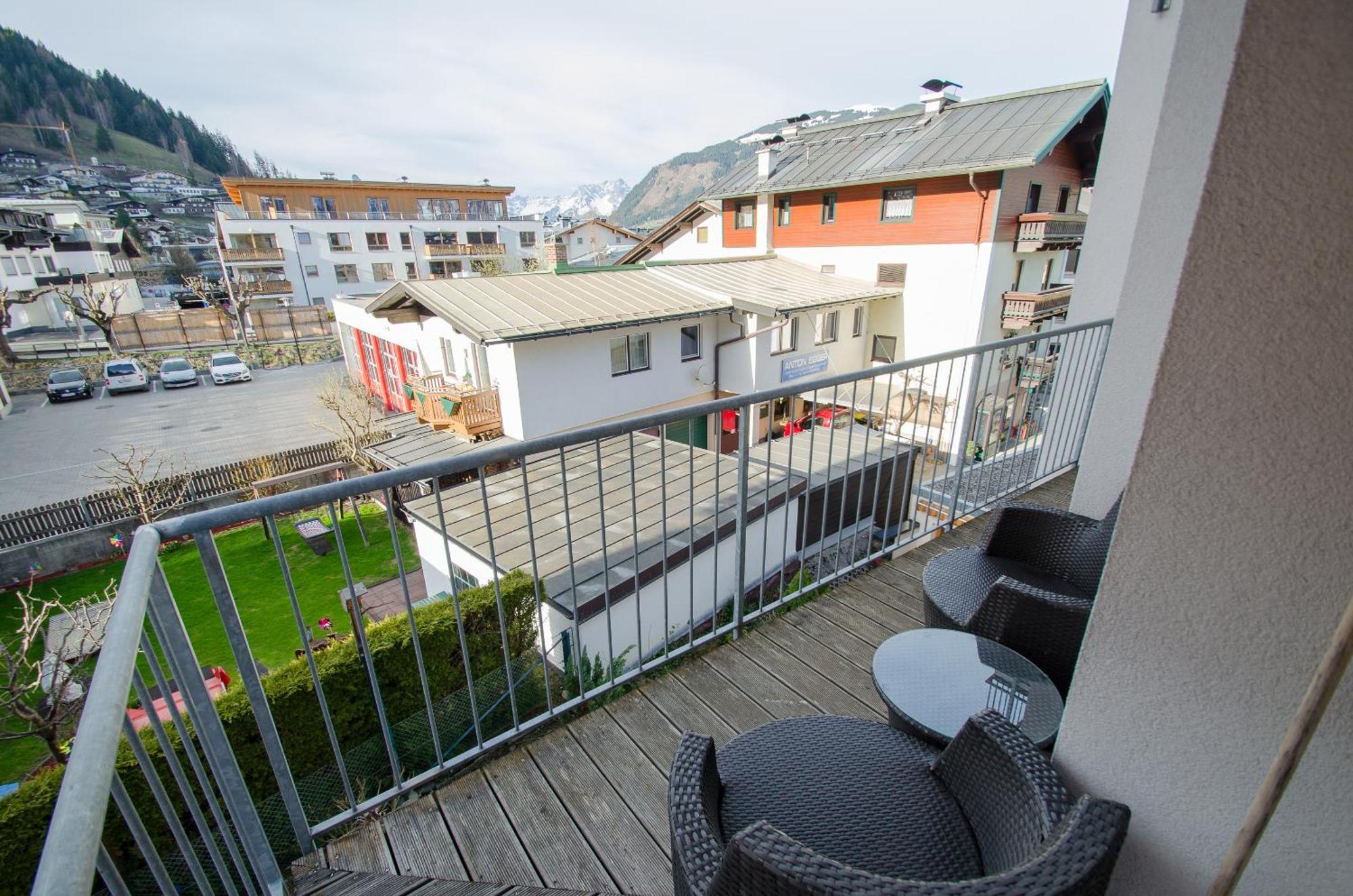 Appartementhaus Zell City By All In One Apartments Zell am See Exterior foto